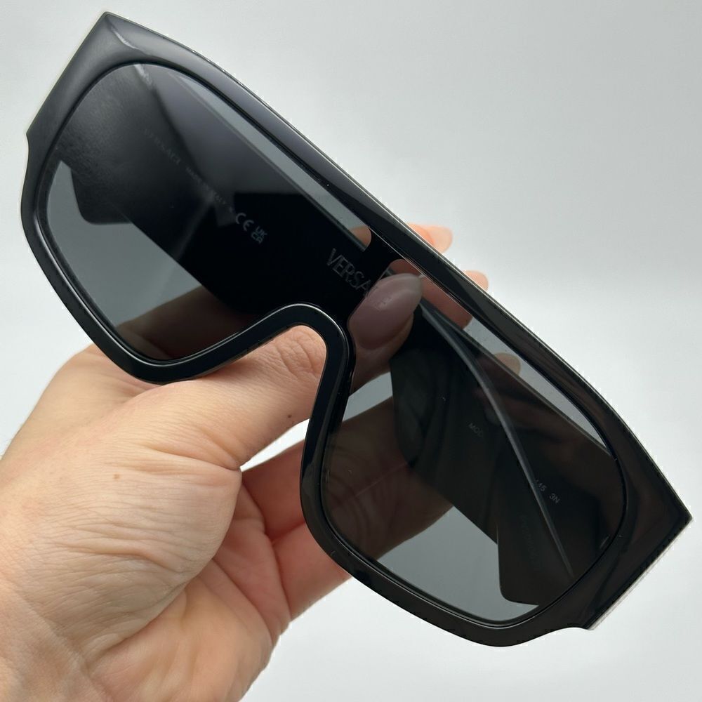 VERSACE Sunglasses VE4439 GB1/87 Black/Dark Grey Unisex NEW - Picture 10 of 14